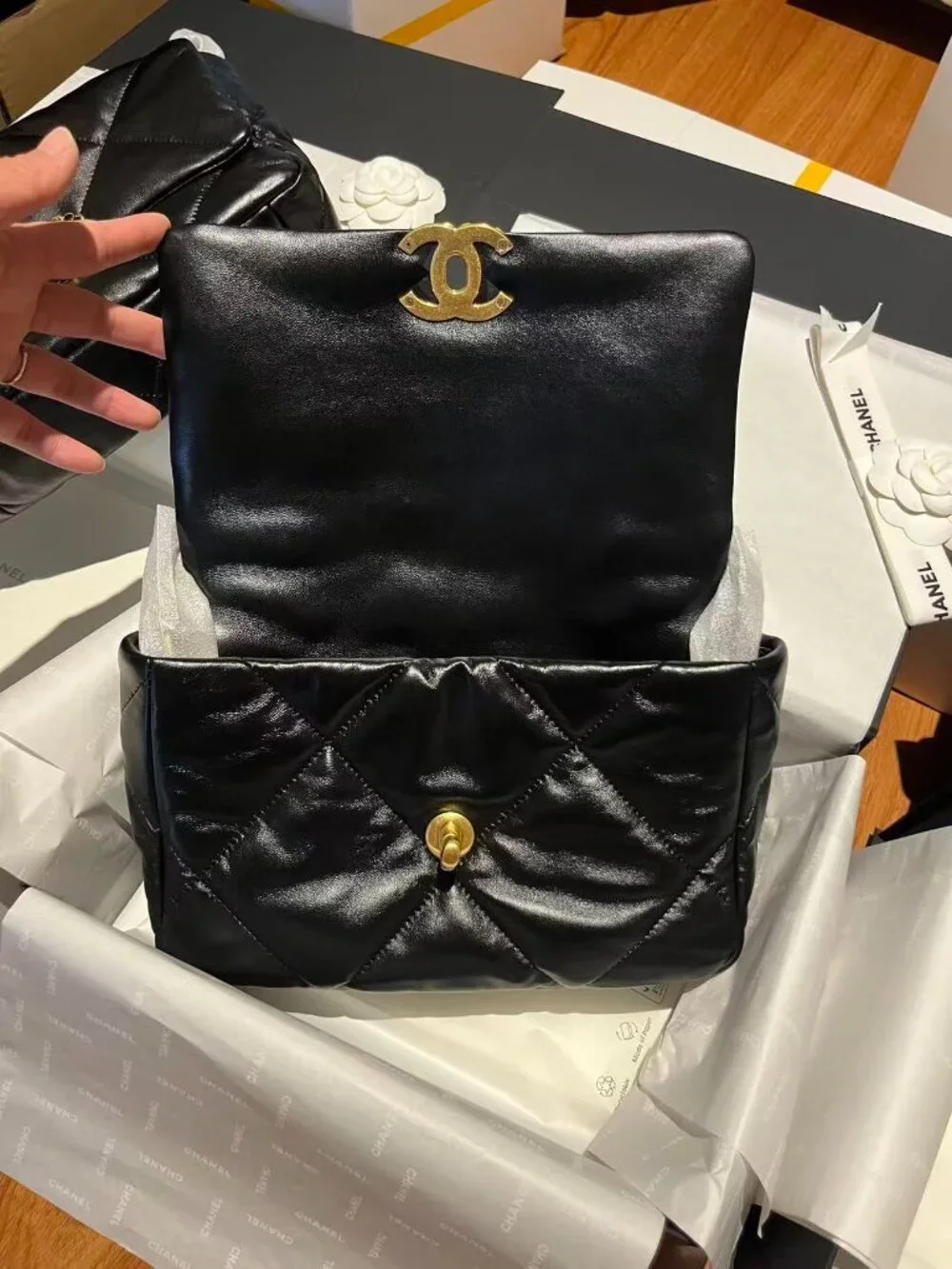 Classic Bag: A Stylish and Versatile Choice for Elegance